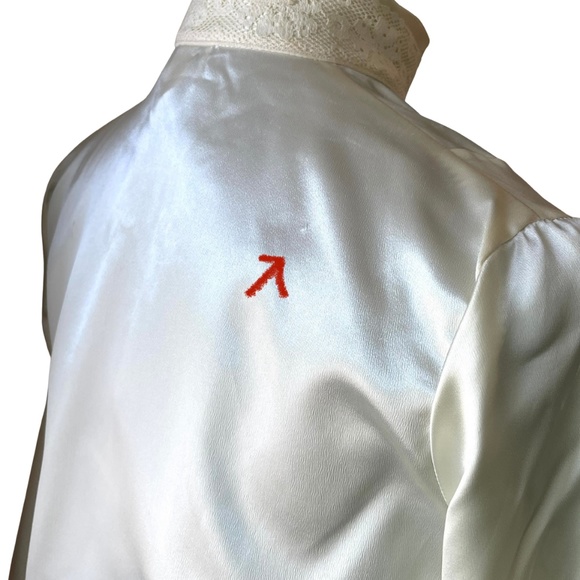 Miss H Vintage Silky Ivory Lace Blouse - Picture 4 of 8